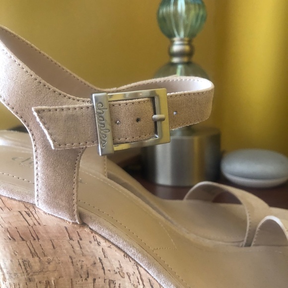 Charles David Ankle Strap Cork Wedge Sandals. - Picture 4 of 5